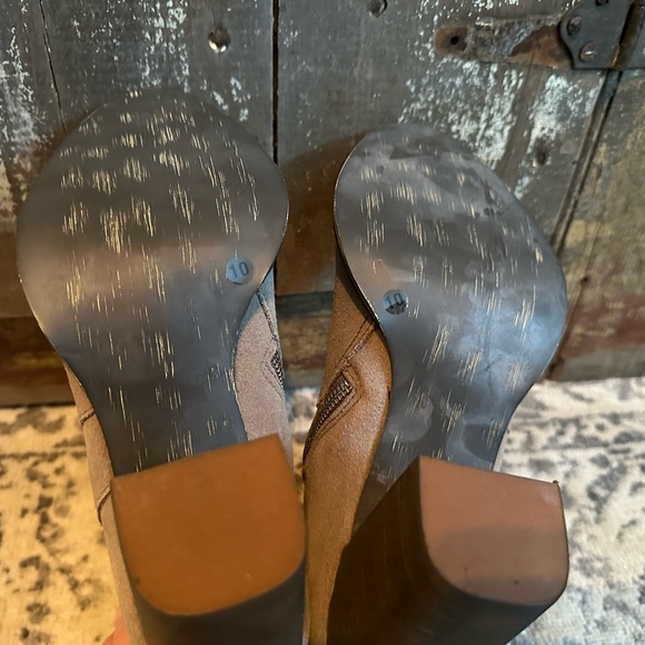 NWOT!!!!   🥰  Women’s Size 10 Nine West Booties - 4 Inch Heels - Picture 8 of 11